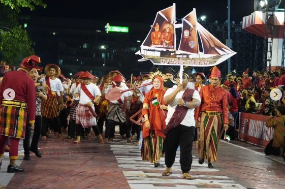 Camat Ujung Tanah Bersama Para Staf Hadiri Puncak HUT Makassar di CPI