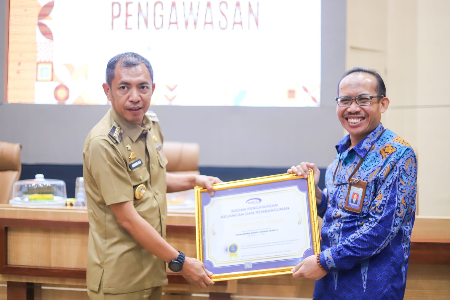 Pemkot Parepare Raih Sertifikat Capaian SPIP Terintegrasi Level 3 dan Manajemen Risiko Level 3 