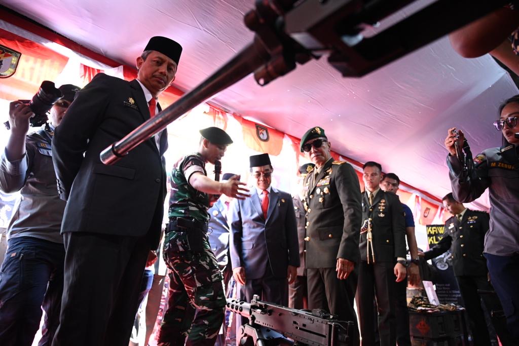 Hadiri Pameran Alutsista dalam Rangka HUT TNI ke-78 Tahun, Pj Sekprov Sampaikan Apresiasi Dalam Mewujudkan Pertahanan Keamanan