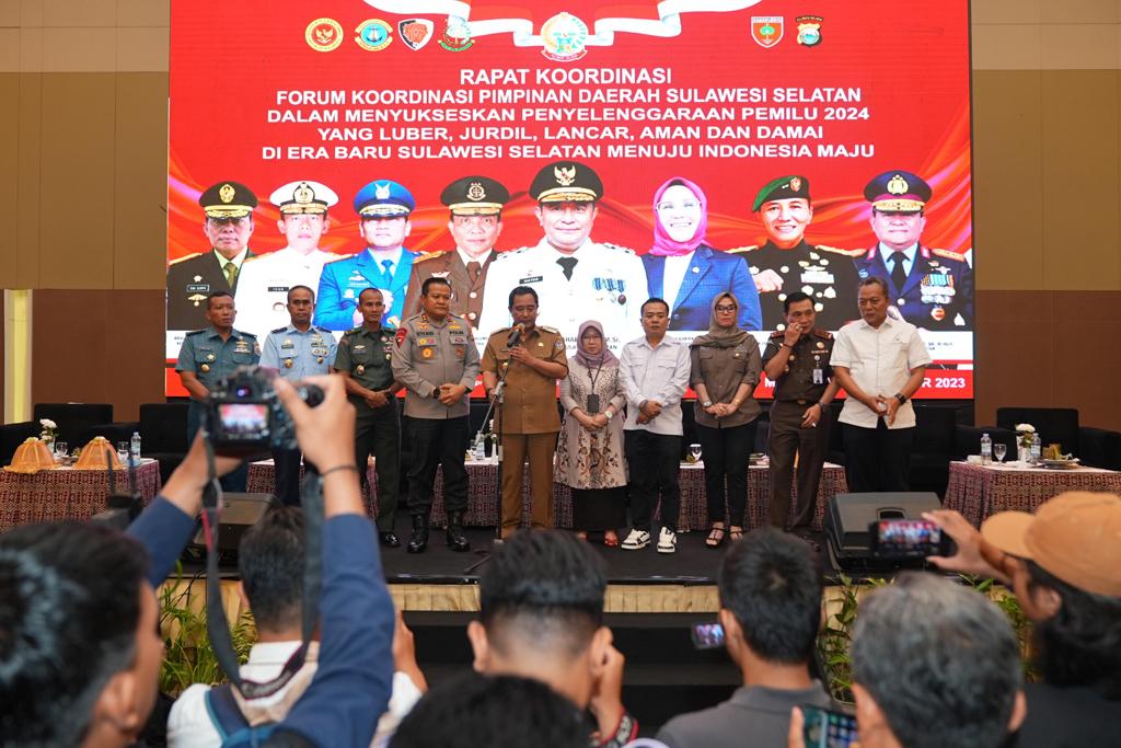 Pj Gubernur Bahtiar Pimpin Rakor Bersama Forkopimda, Forkopimcam, KPU dan Bawaslu se-Sulsel, Bahas Persiapan Pemilu 2024