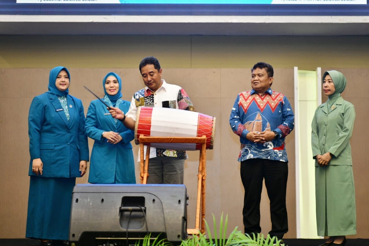 Pj Gubernur Bahtiar Instruksikan PKK Sulsel Tangani Stunting dan Inflasi