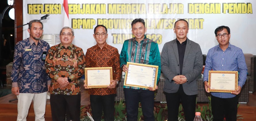 Didampingi Sekda dan Kadis Dikbud, Pj Gubernur Sulbar Hadiri Forum Refleksi Kebijakan Merdeka Belajar