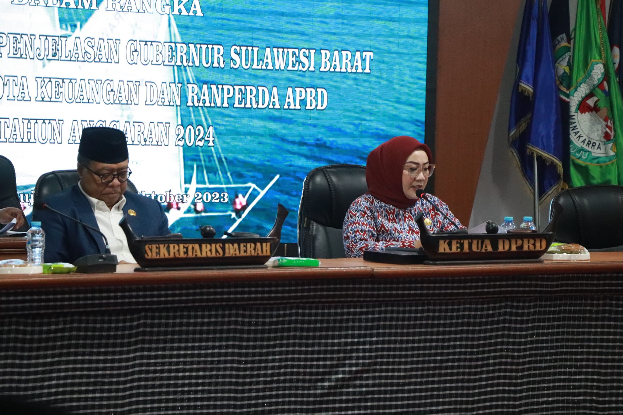 DPRD Sulbar Gelar Paripurna Pandangan Umum Fraksi Terhadap Nota Keuangan dan Ranperda APBD 2024