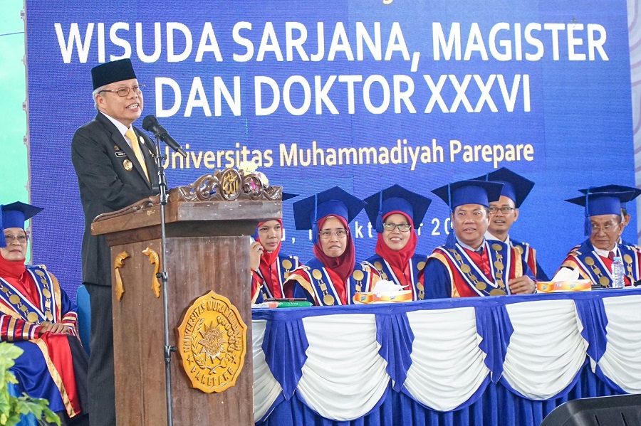 Taufan Pawe Selamati Wisudawan Universitas Muhammadiyah Parepare, Jadilah Aktor Bagi Kemajuan Daerah