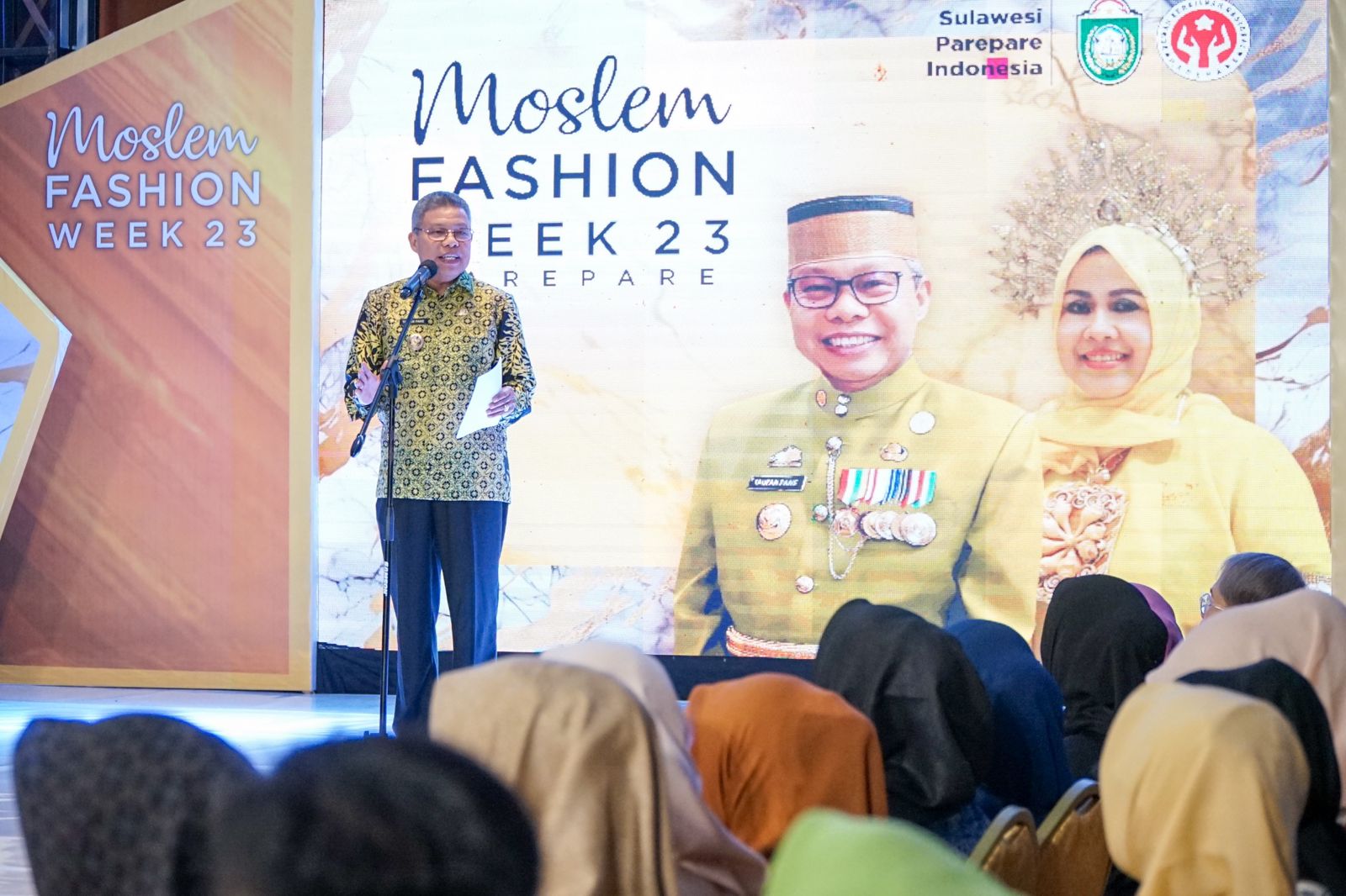 Moslem Fashion Week di Parepare, Taufan Pawe Puji Dekranasda Geliatkan Pariwisata dan Ekonomi Kreatif