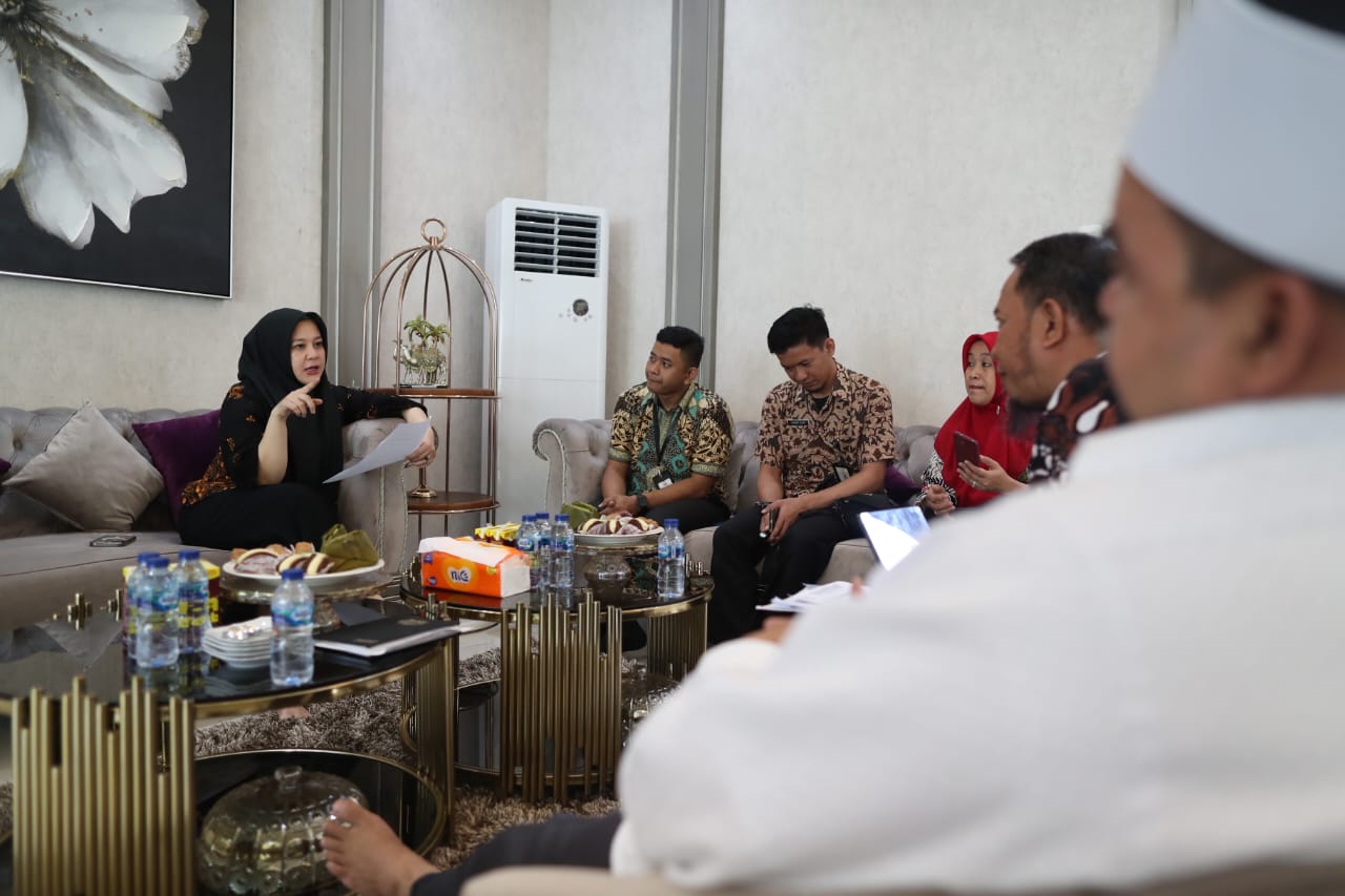 Wawali Fatmawati Rusdi Tekankan Penguatan Keagamaan Berbasis Kelurahan