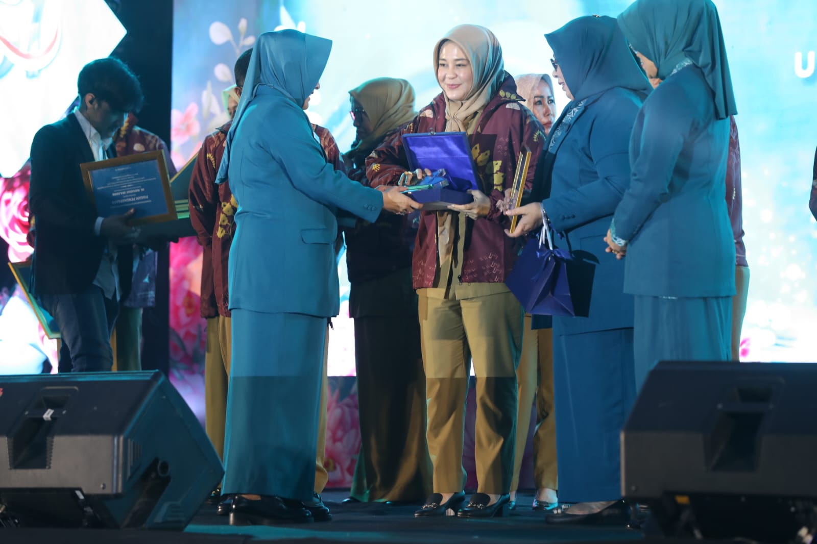 Hadiri Peringatan HKG PKK ke 51 Tahun, Fatmawati Rusdi Apresiasi Capaian TP PKK Makassar