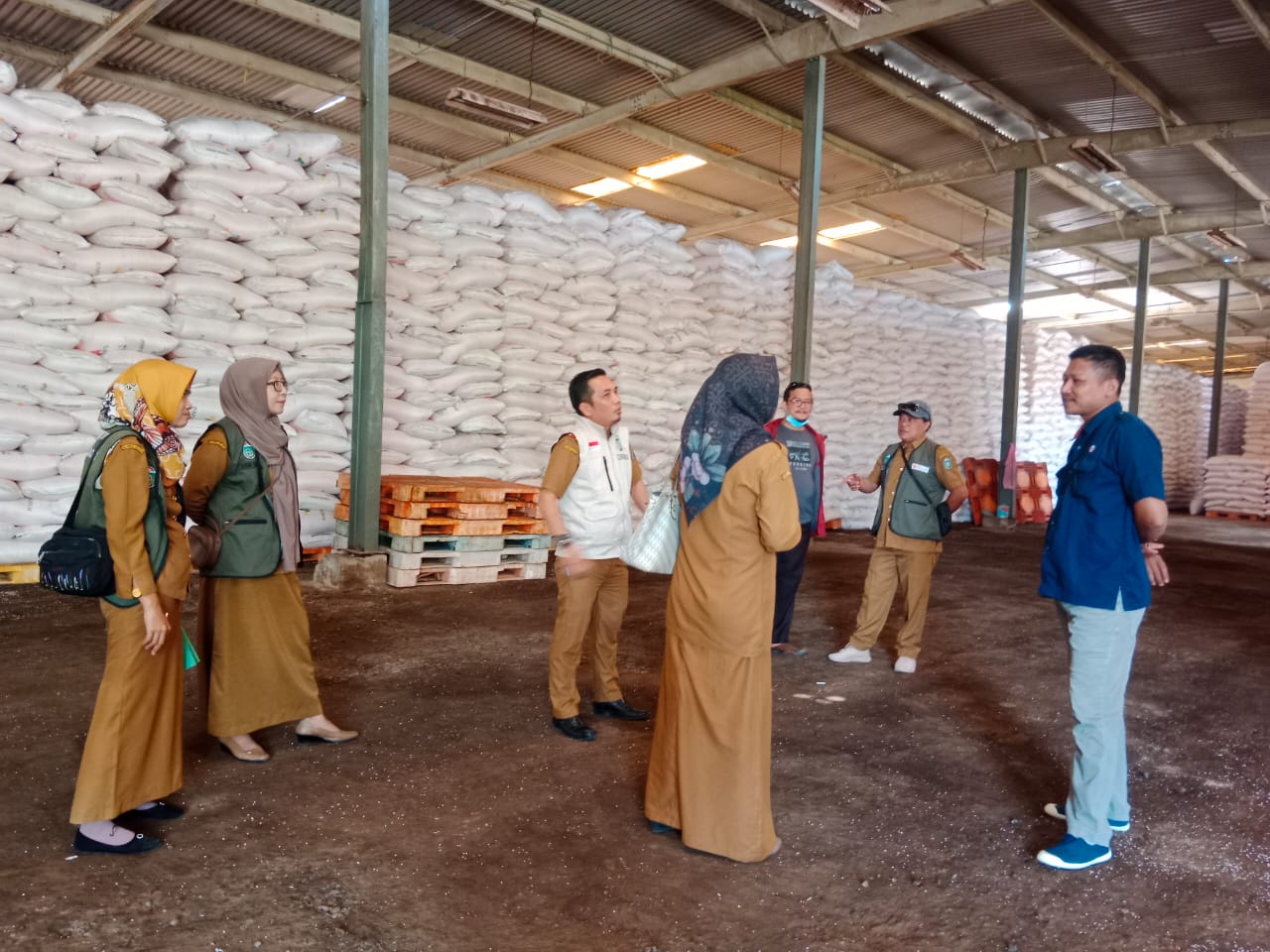 Bersama Tim KP3, Disdag Parepare Turun Awasi Pupuk Bersubsidi