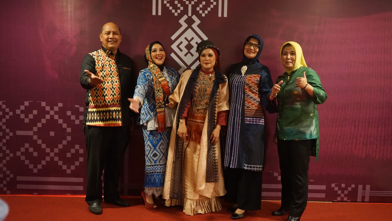 Ketua DPRD Sulbar Dorong Praktek Menenun Jadi Mata Pelajaran Muatan Lokal di SD hingga SMA