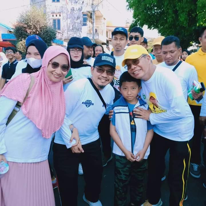 Ribuan Masyarakat Parepare Bersama Taufan Pawe Jalan Sehat Pelepasan Sang Visioner