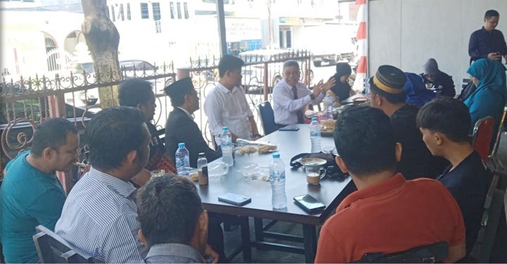 Ngopi Santai Bersama Jurnalis, Taufan Pawe Ulas Pamadaman Kebakaran Efektif dan Persediaan Air 