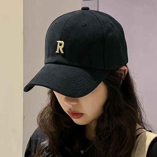 10 Pemicu Rambut Rontok yang Tak Disadari, Termasuk Selalu Pakai Topi