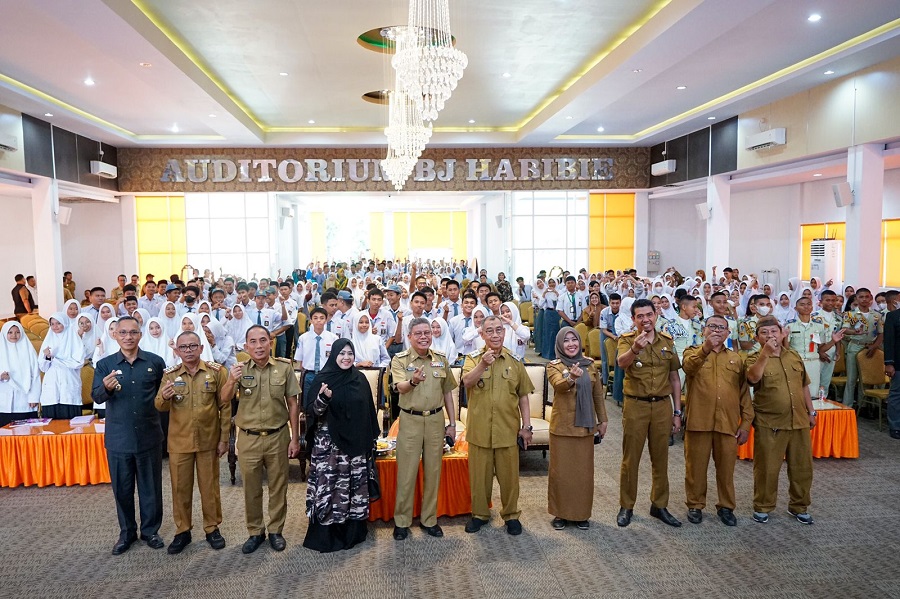 Taufan Pawe Gugah Pemilih Pemula Gunakan Hak Pilihnya, Harap Partisipasi Pemilih Meningkat di Pemilu 2024