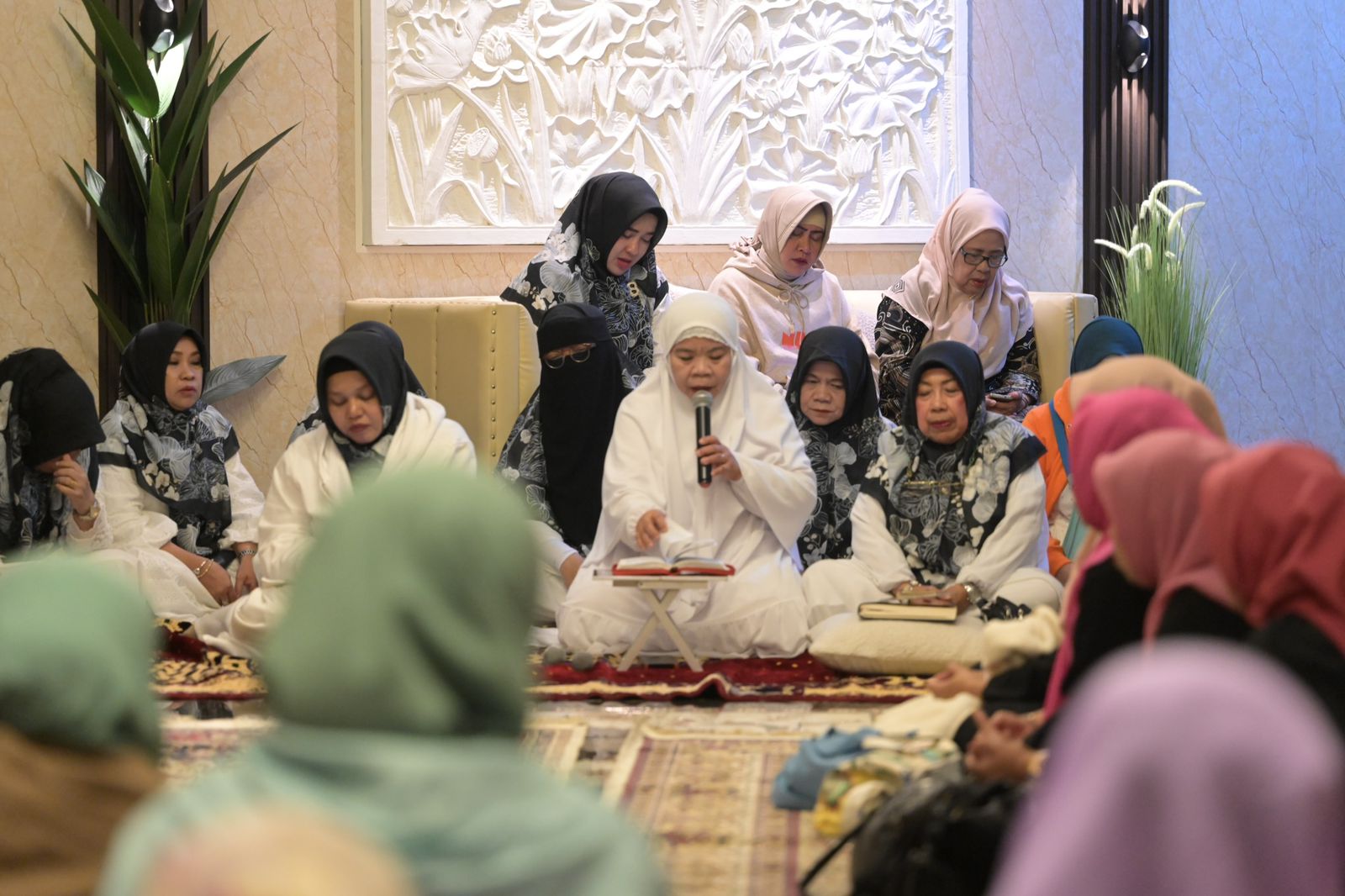 Tingkatkan Iman dan Taqwa, TP PKK Makassar Gelar Zikir Bersama di Family Gathering