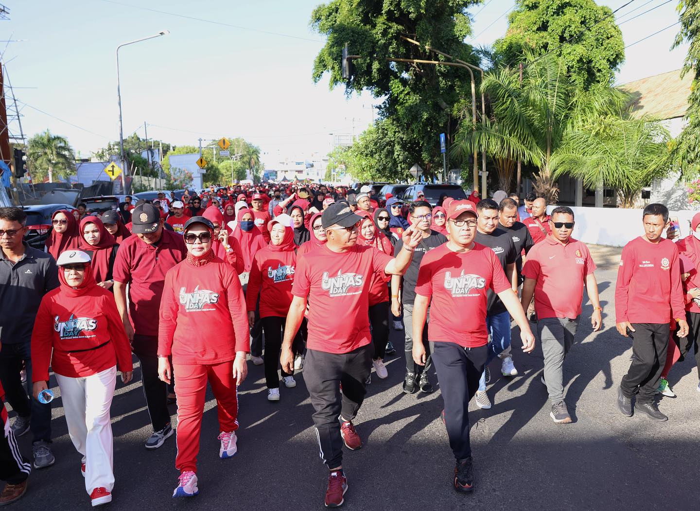Danny Pomanto Jalan Sehat Bersama Bupati dan IKA Unhas Bulukumba