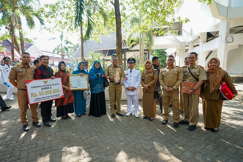 Taufan Pawe Kembali Antar Parepare Raih Penghargaan Provinsi Sulsel, Top 30 Inovasi Pelayanan Publik dan Juara 2 Lomba Kelurahan 