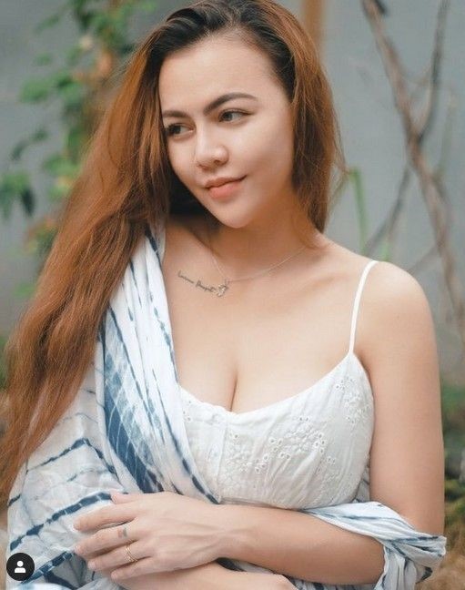 Sempat Hijrah dan Bercadar Selama Tiga Minggu, Ratu Rizky Nabila Kembali Tampil Seksi