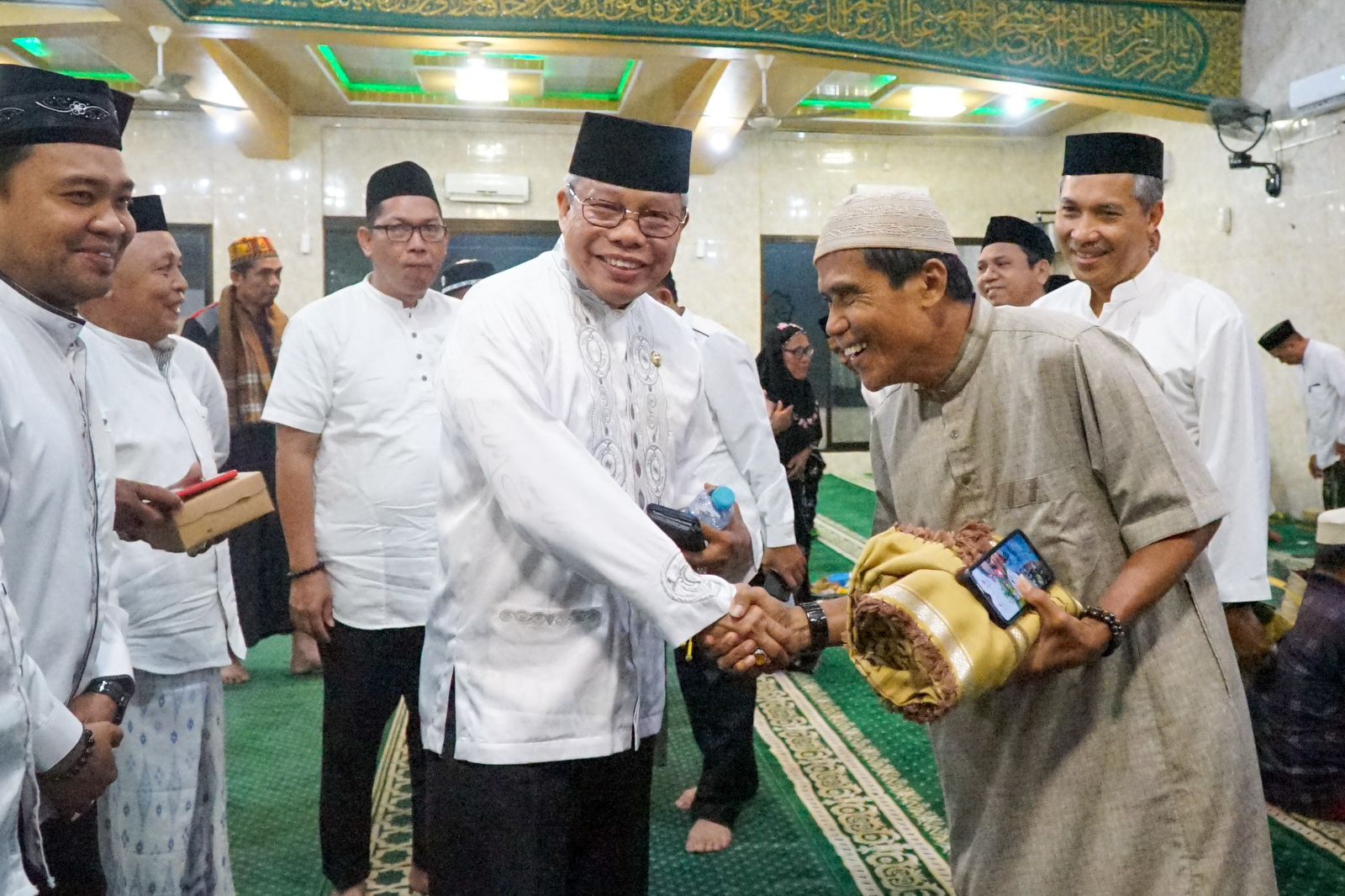 Safari Zikir di Masjid Jami Al Manar, Taufan Pawe Sebut Kemajuan Parepare Karena Zikir Masyarakat dan Pemerintah