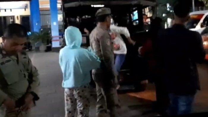 Digerebek Satpol PP, Mama Muda Ngaku Terpaksa Jadi PSK Demi Bayar Utang