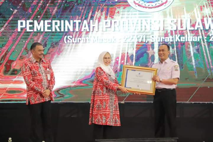 Digitalisasi Pemerintahan Berbasis Srikandi Sukses, Pj Gubernur Sulbar Terima Penghargaan dari ANRI, Jadi Percontohan Daerah Lain