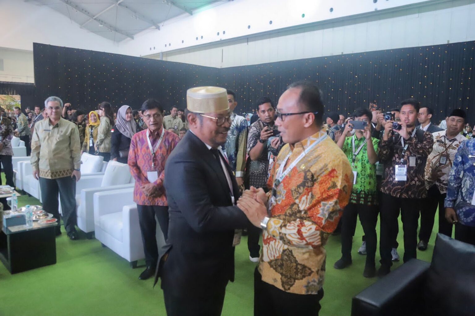 Mentan SYL Siap Suplai Bibit Kakao dan Kopi ke Sulbar