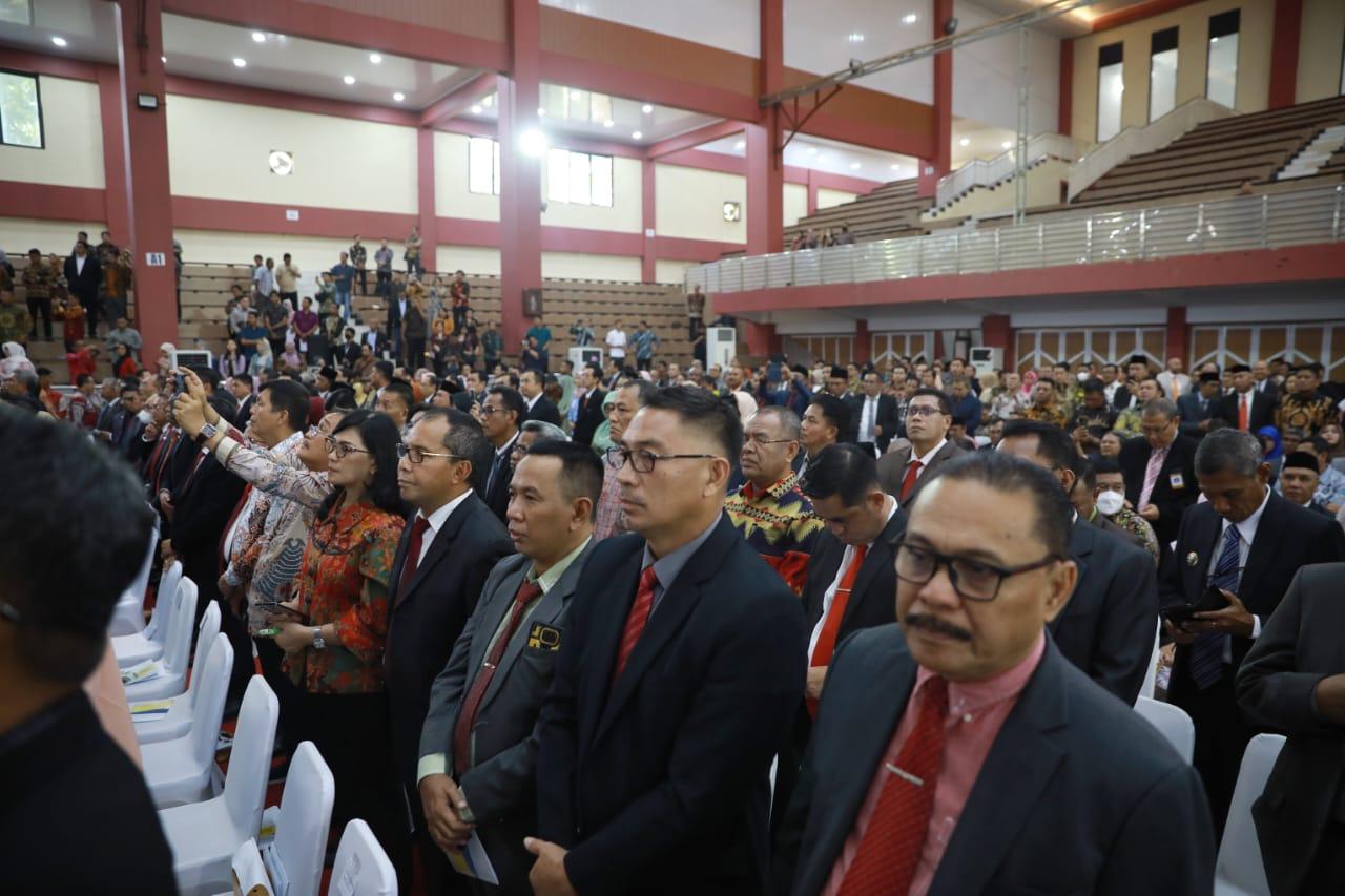 Danny Pomanto Hadiri Pengukuhan Profesor Kehormatan Anggota BPK Pius Lustrilanang