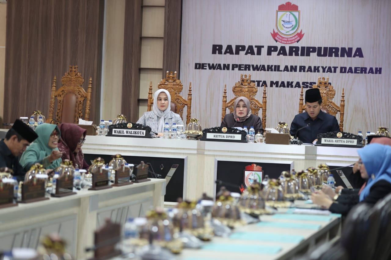Fatmawati Rusdi Paparkan Jawaban Wali Kota Makassar Tentang Pajak Daerah dan Retribusi serta Perubahan APBD