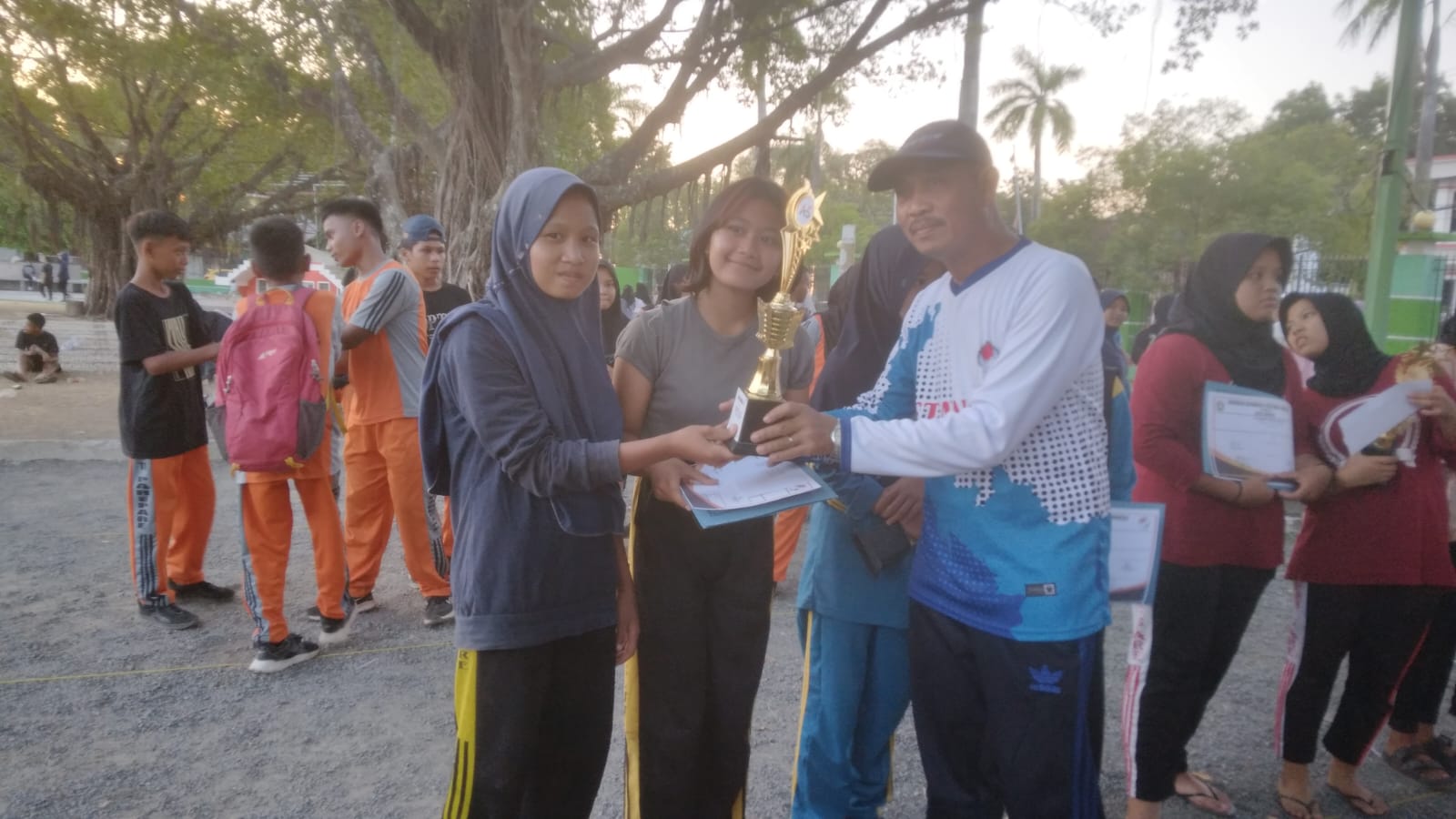 SMPN 4 Juara 1 Kejuaraan Petanque Antar Pelajar SMP se-Parepare 