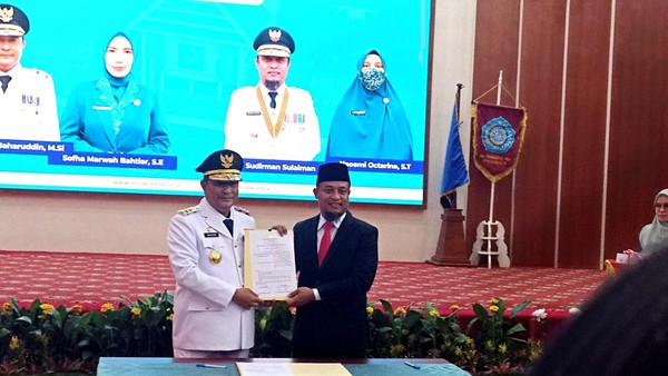 Serah Terima Jabatan dengan Andi Sudirman, Bahtiar: Saya Tidak ada Tujuan Politis Memimpin Sulsel