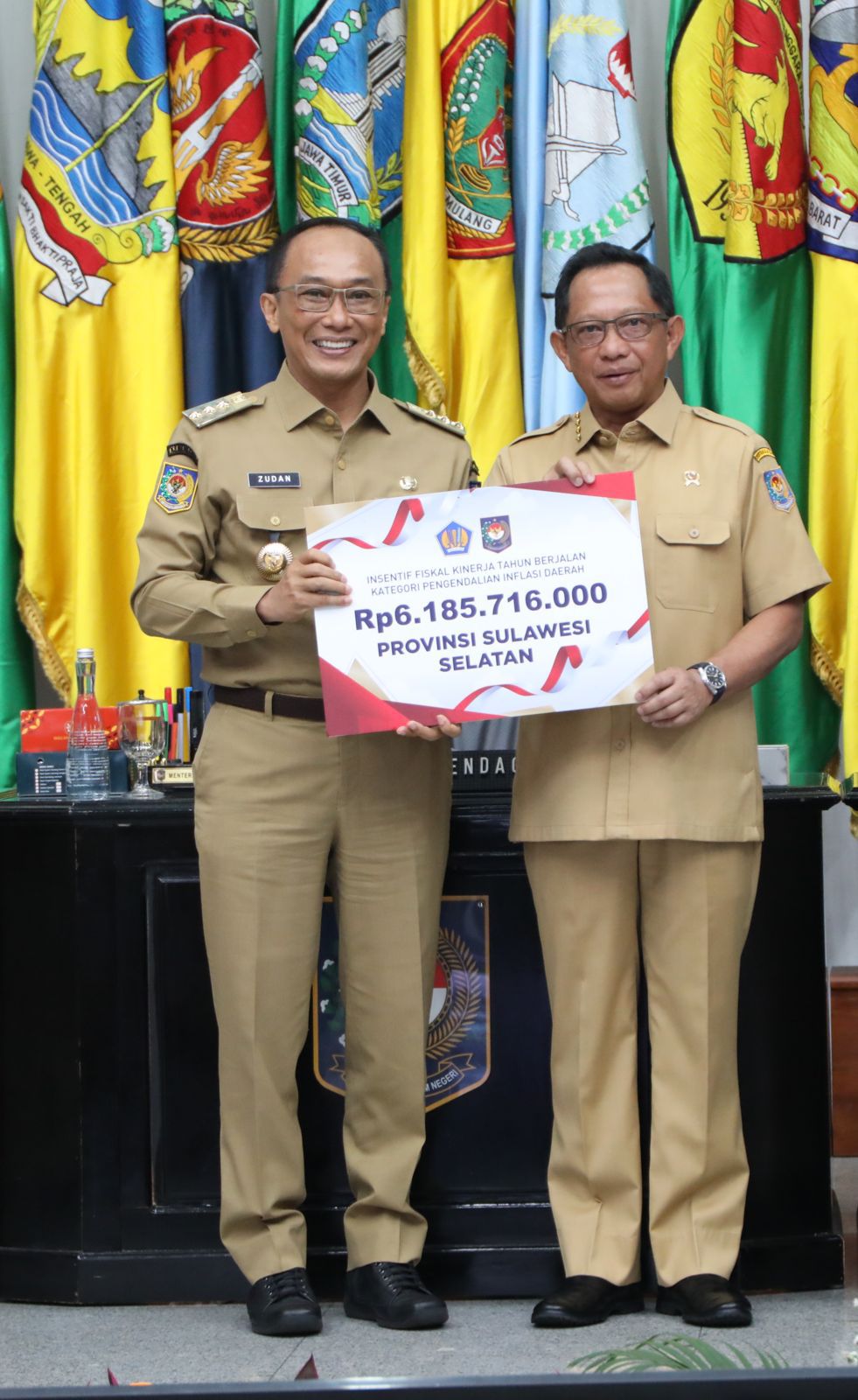 Pemprov Sulsel Terima Insentif Fiskal Rp6,1 Miliar dari Kemenkeu, Dinilai Terbaik Dalam Pengendalian Inflasi 