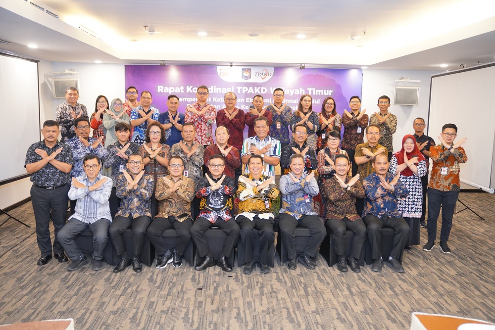 Tantangan Ekonomi Tahun 2025 Lebih Berat, Sekda Sulsel Minta TPAKD Optimalkan Program OJK