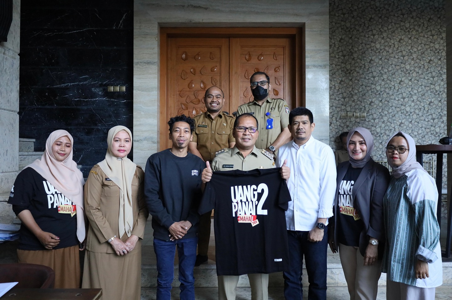 Mulai Tayang 8 Agustus, Danny Pomanto Ajak Warga Makassar Ramai-ramai Nonton Film Uang Panai 2