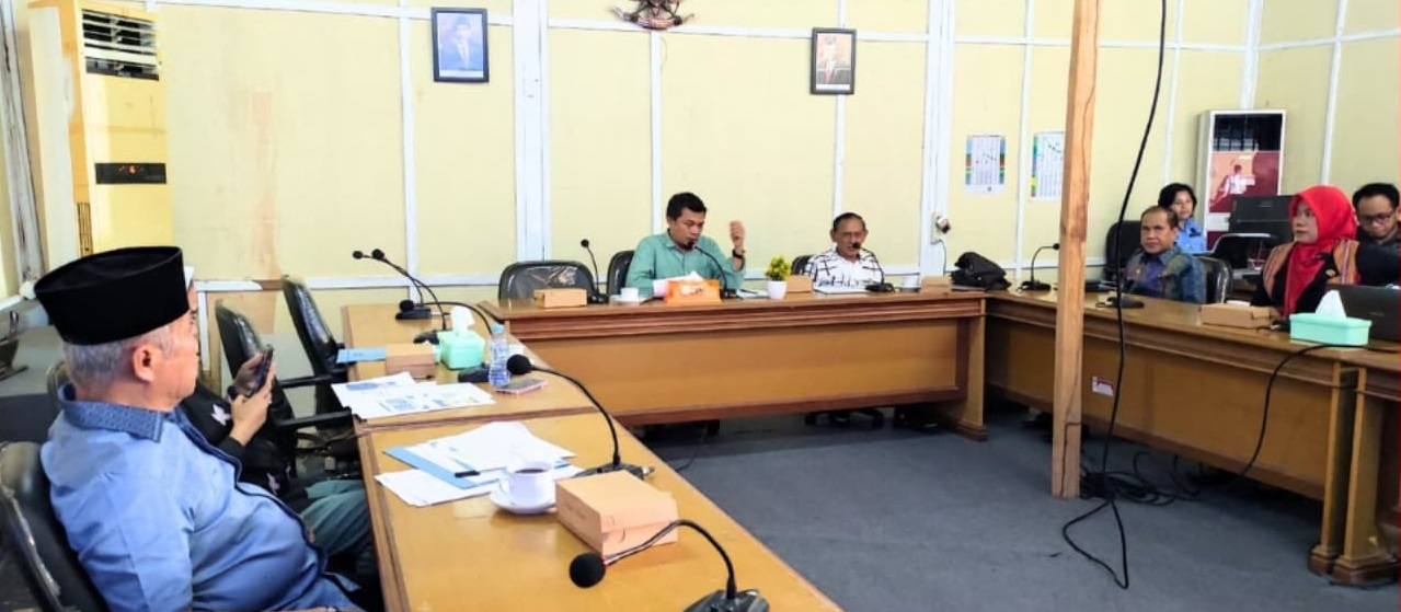 Bersama 10 OPD, Komisi IV DPRD Sulbar Laksanakan Rapat Pembahasan KUPA PPAS 2024 