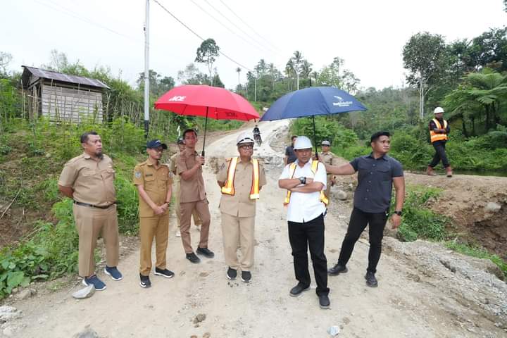 Pj Gubernur Sulbar Tinjau Progres Infrastruktur di Ulumanda Majene