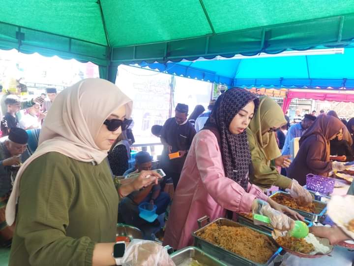 Jumat Berkah Masjid Raya Kembali Bertabur Tokoh, Ribuan Porsi Makan Siang Gratis Disiapkan