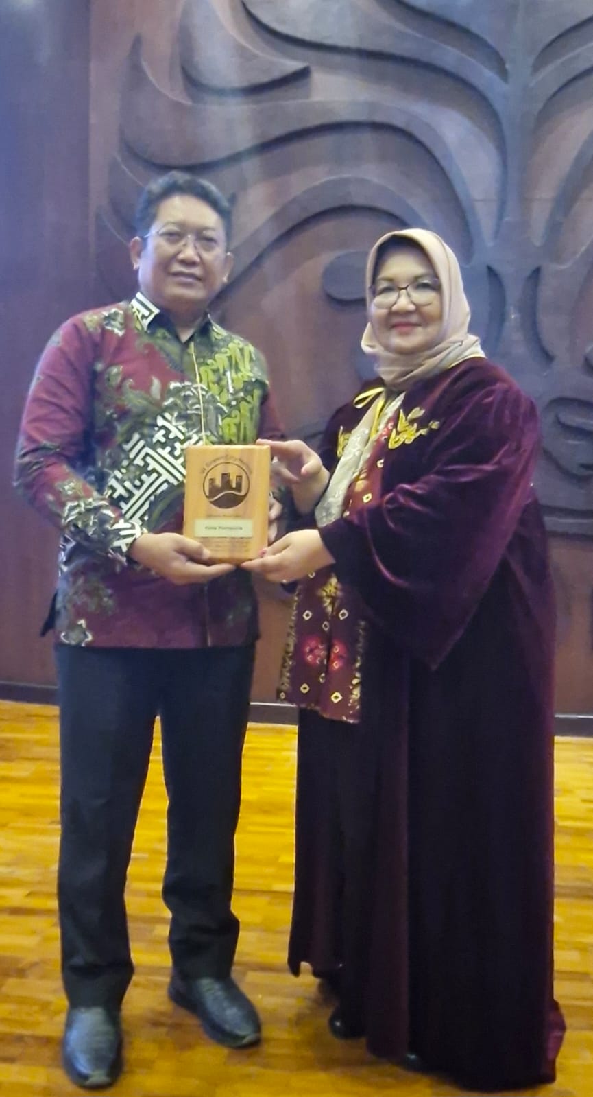 Urutan 11 Nasional dan Satu-satunya dari Indonesia Timur, Parepare Terima Penghargaan Anugerah UI Green City Metric 