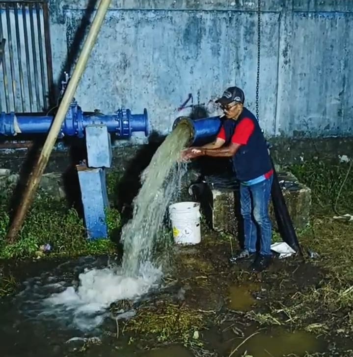 PAM Tirta Karajae Gerak Cepat Bersihkan Pompa dan Pipa Outlet, Pelayanan Tidak Sampai Terganggu