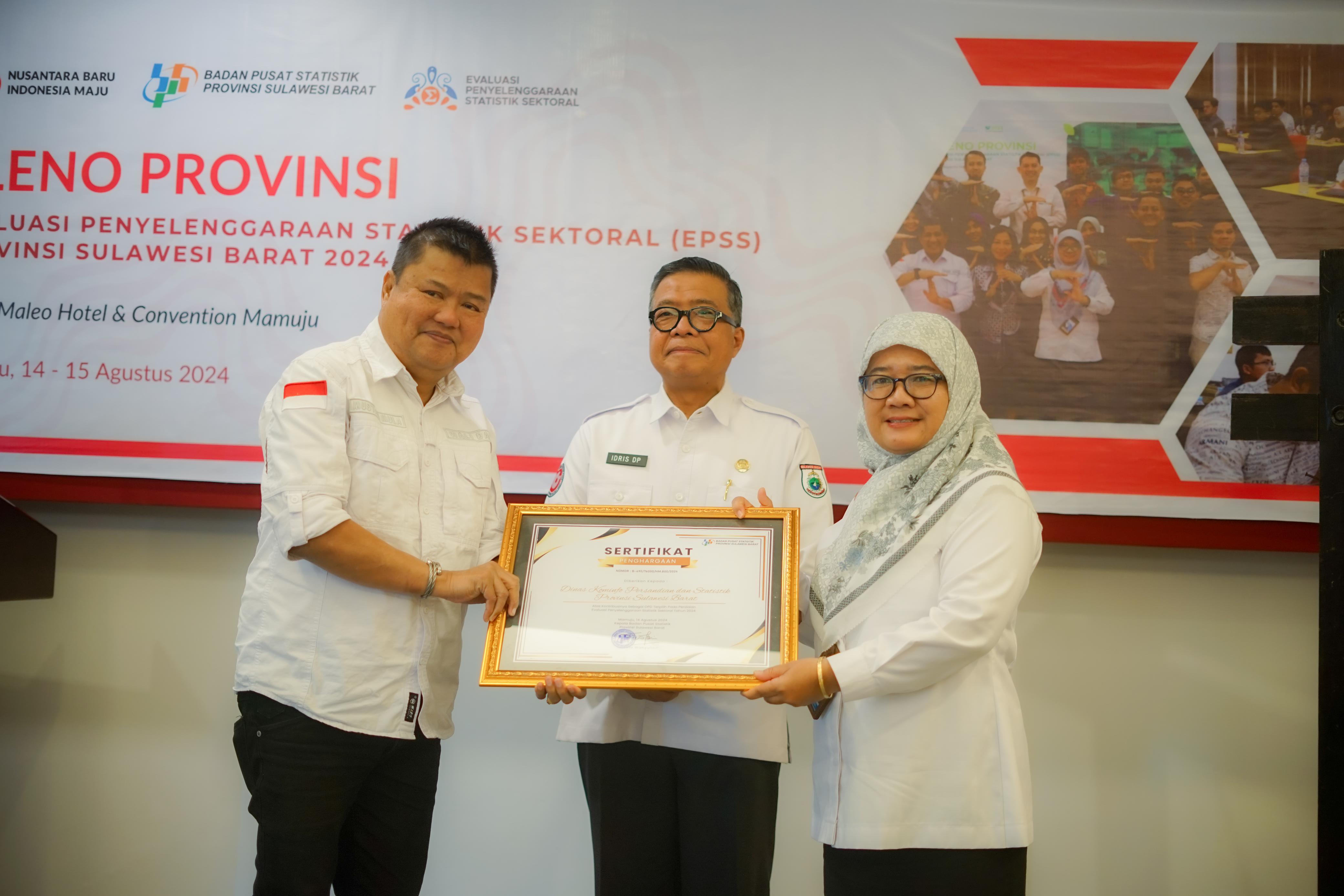 Berkontribusi dalam Penilaian EPSS, Dinas Kominfoperss Sulbar dapat Penghargaan dari BPS