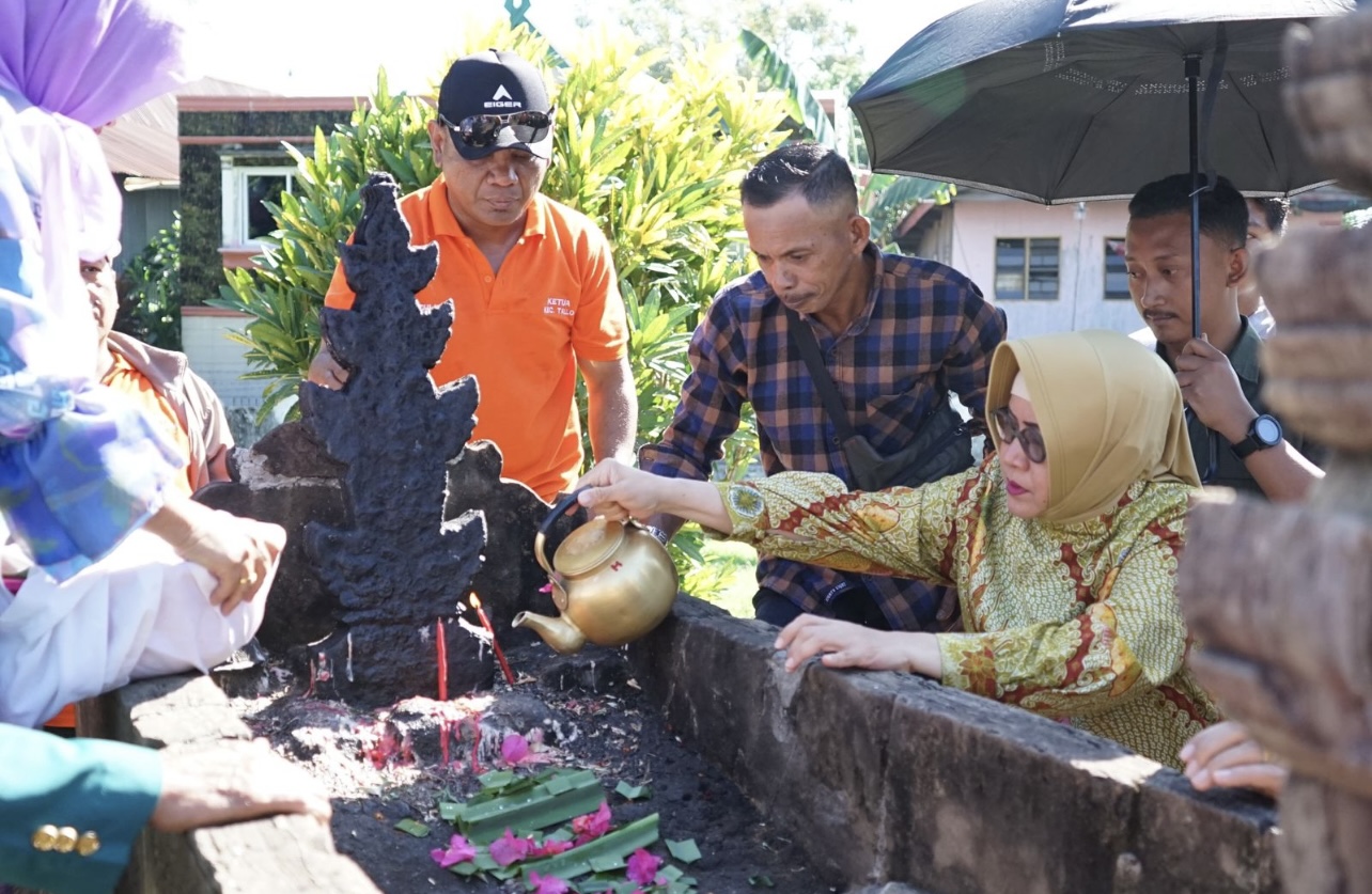 Hadiri Ritual Makam Timungang Lompoa, Indira Dorong Edukasi Budaya untuk Generasi Muda