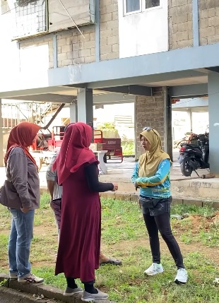 Disperkim Makassar Kerja Bakti Bersama Warga Rusunawa Lette