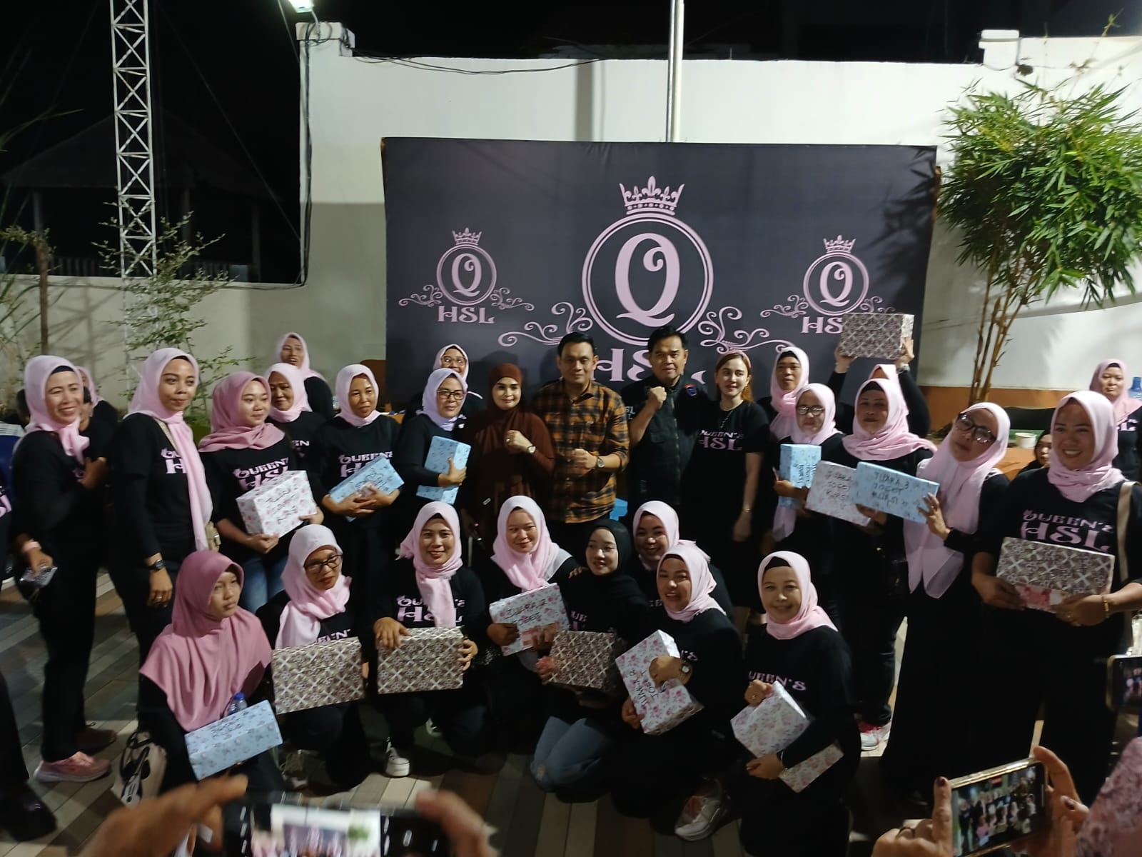 Heboh dan Seru, Lomba Joget Kursi, Joget Balon Hingga Domino Antar Relawan HSL Special Force