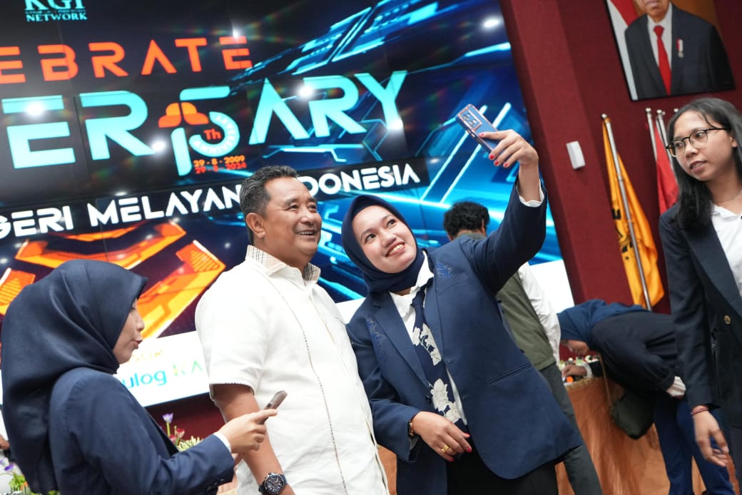 Bahtiar Sampaikan Orasi Kembalikan Nurani Pemerintahan, Usai Terima Penghargaan Kabar Award 2024 