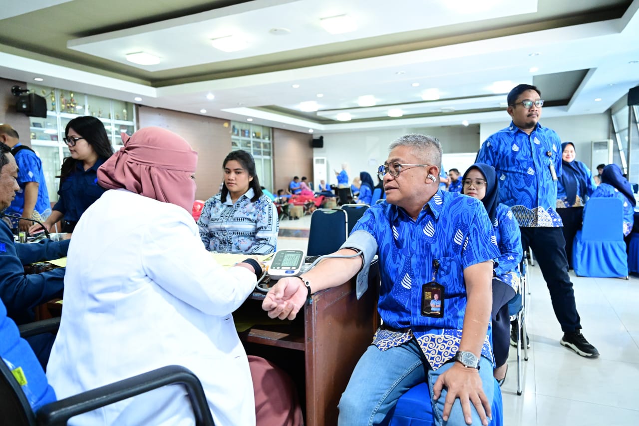 Rangkaian HUT ke-100, PDAM Makassar Bekerja Sama UPT Transfusi Darah Dinkes Sulsel Adakan Donor Darah