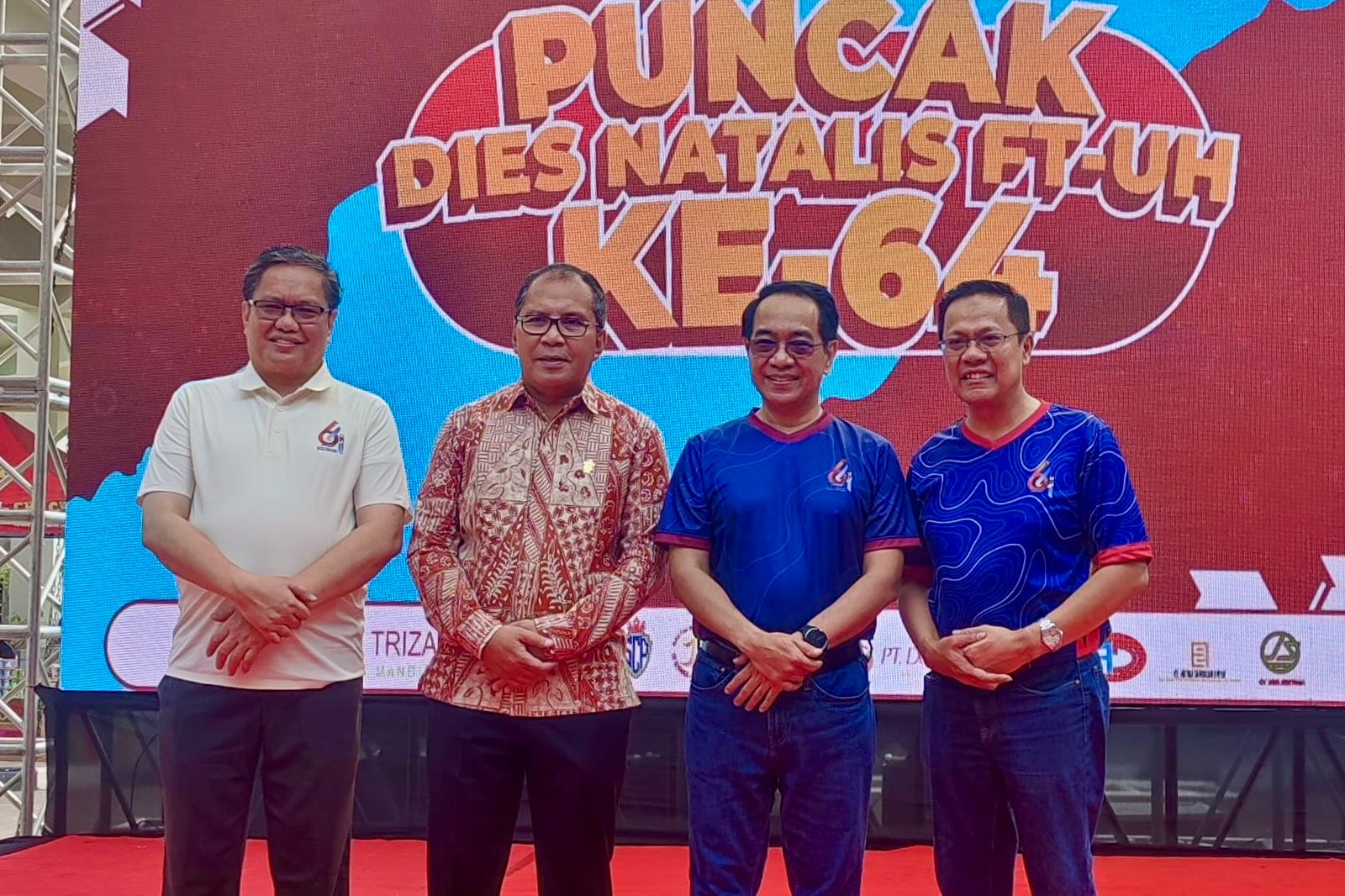 Danny Pomanto Raih Alumni Award 2024 pada Dies Natalis ke-64 Teknik Unhas