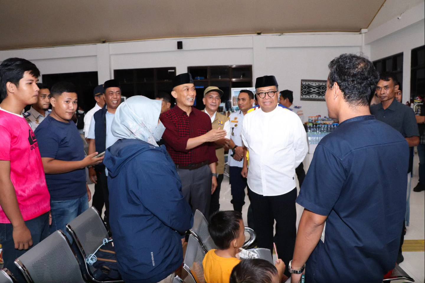 Pantau Pelayanan Mudik, Pj Gubernur Sulbar Minta Supir Bus Jaga Kesehatan dan Utamakan Keselamatan Penumpang