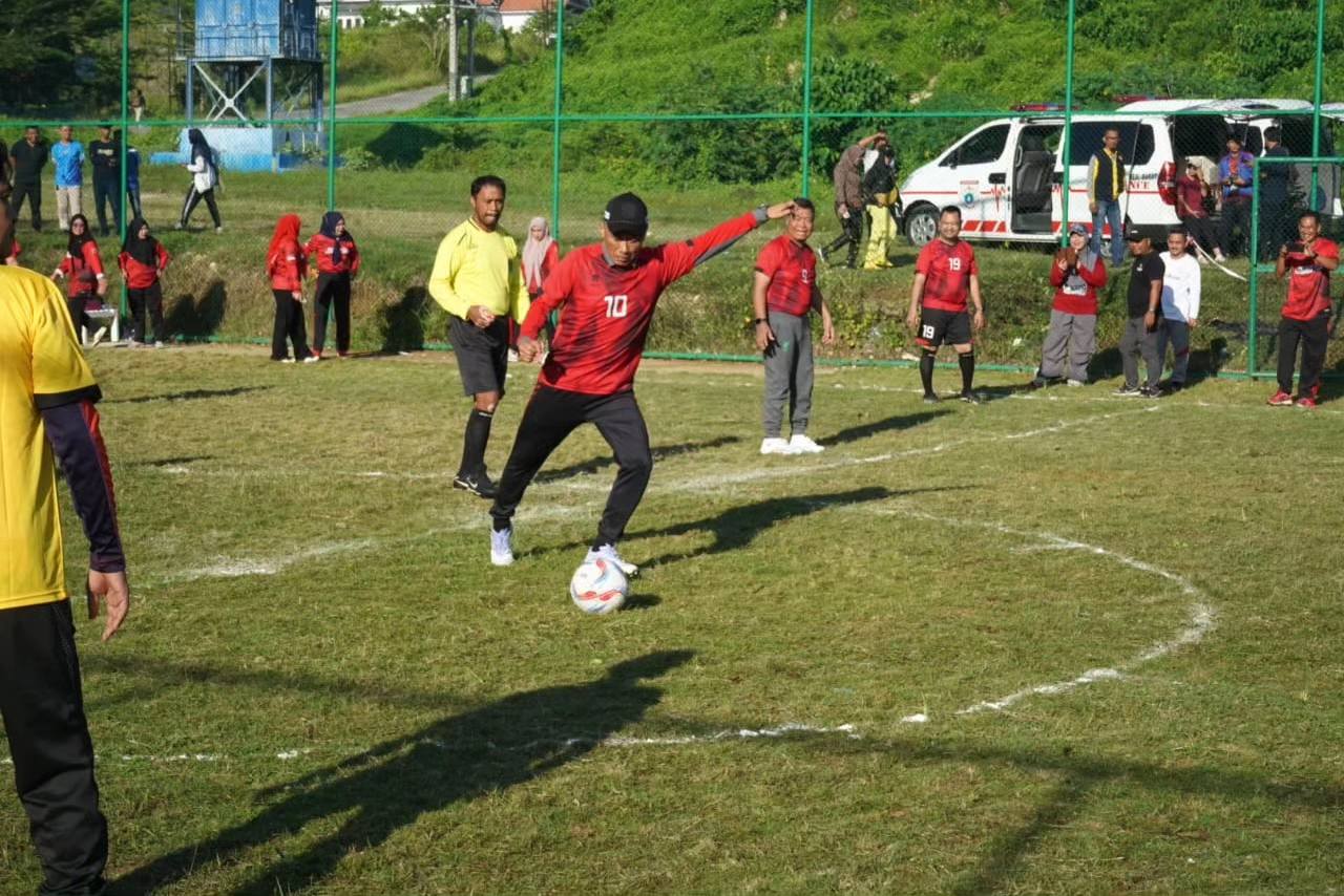 Jalin Silaturahmi Melalui Olahraga Mini Soccer, Masyarakat Bisa Gunakan