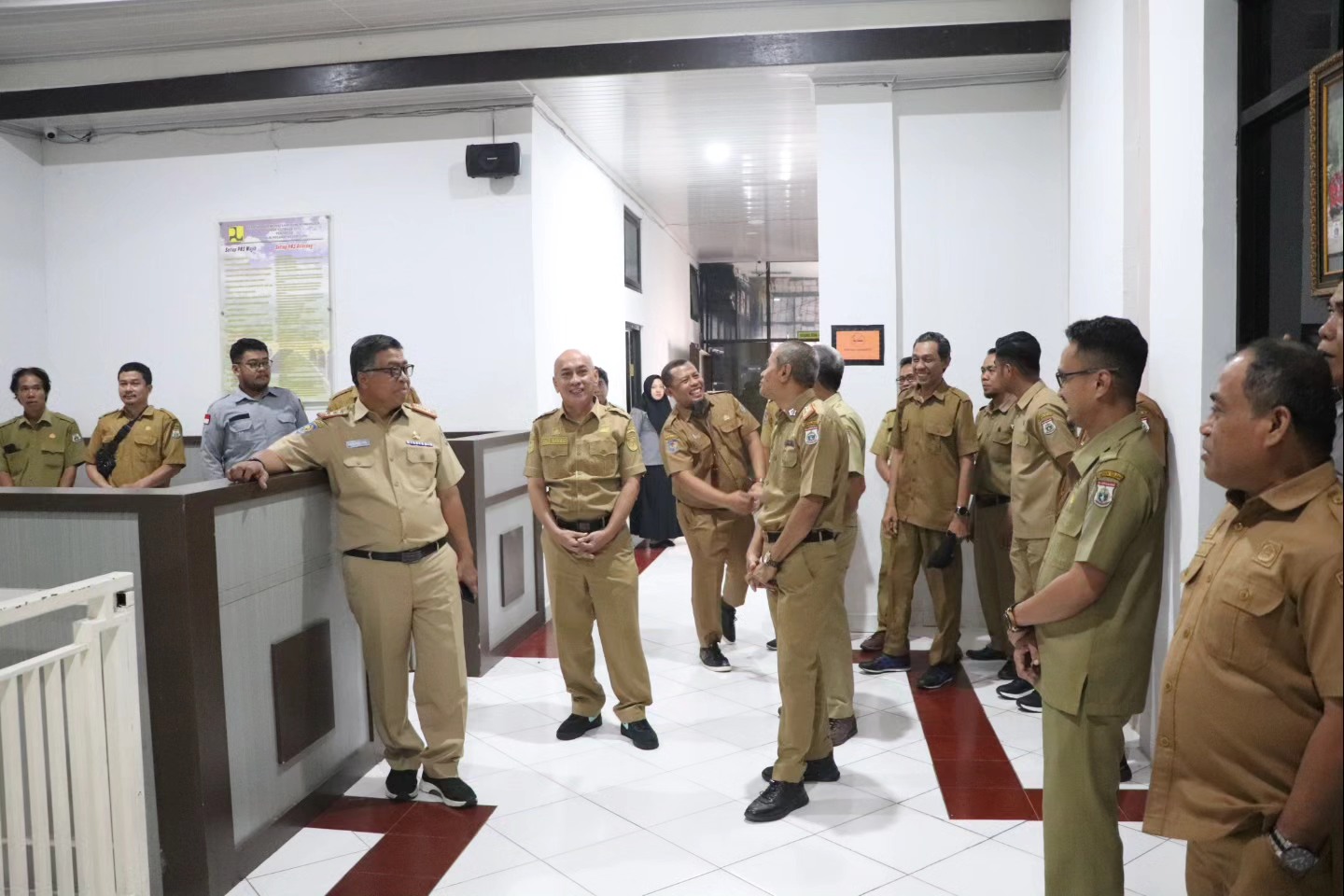 Sekprov Sulbar Ingatkan Sanksi Tegas Bagi ASN Yang Absen di Hari Pertama Kerja 