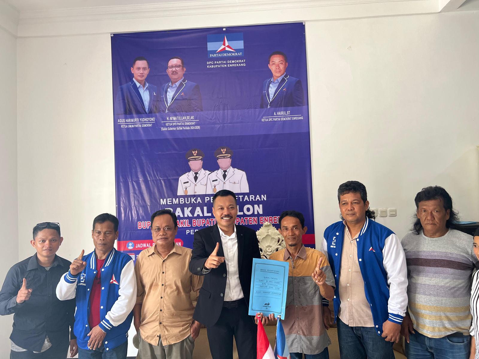 Hasri Jadi Pendaftar Pertama Bakal Calon Bupati Enrekang di Partai Demorkat