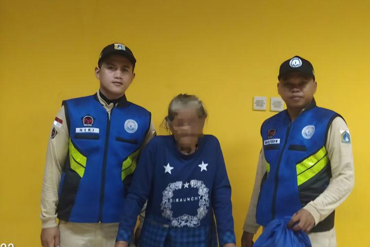 Nenek 70 Tahun Ngaku Diperkosa Ponsel, Diduga Berhalusinasi