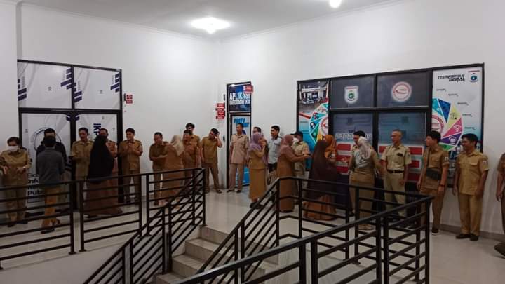 Hari Pertama Masuk Kerja Usai Libur Lebaran, Kadis Kominfopers Sulbar: Siap Berikan Pelayanan